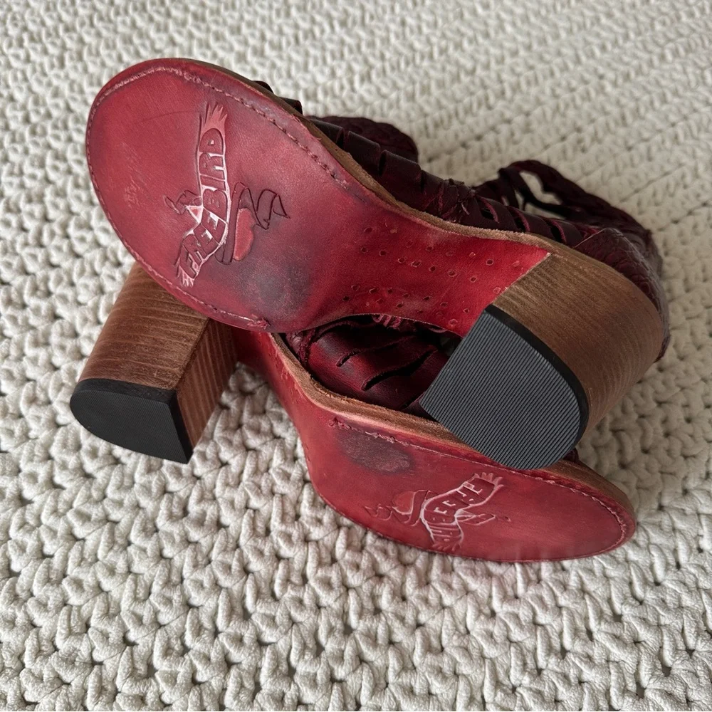 Freebird by Steven Burgundy Cutout Ankle Boots - Picture 5 of 7